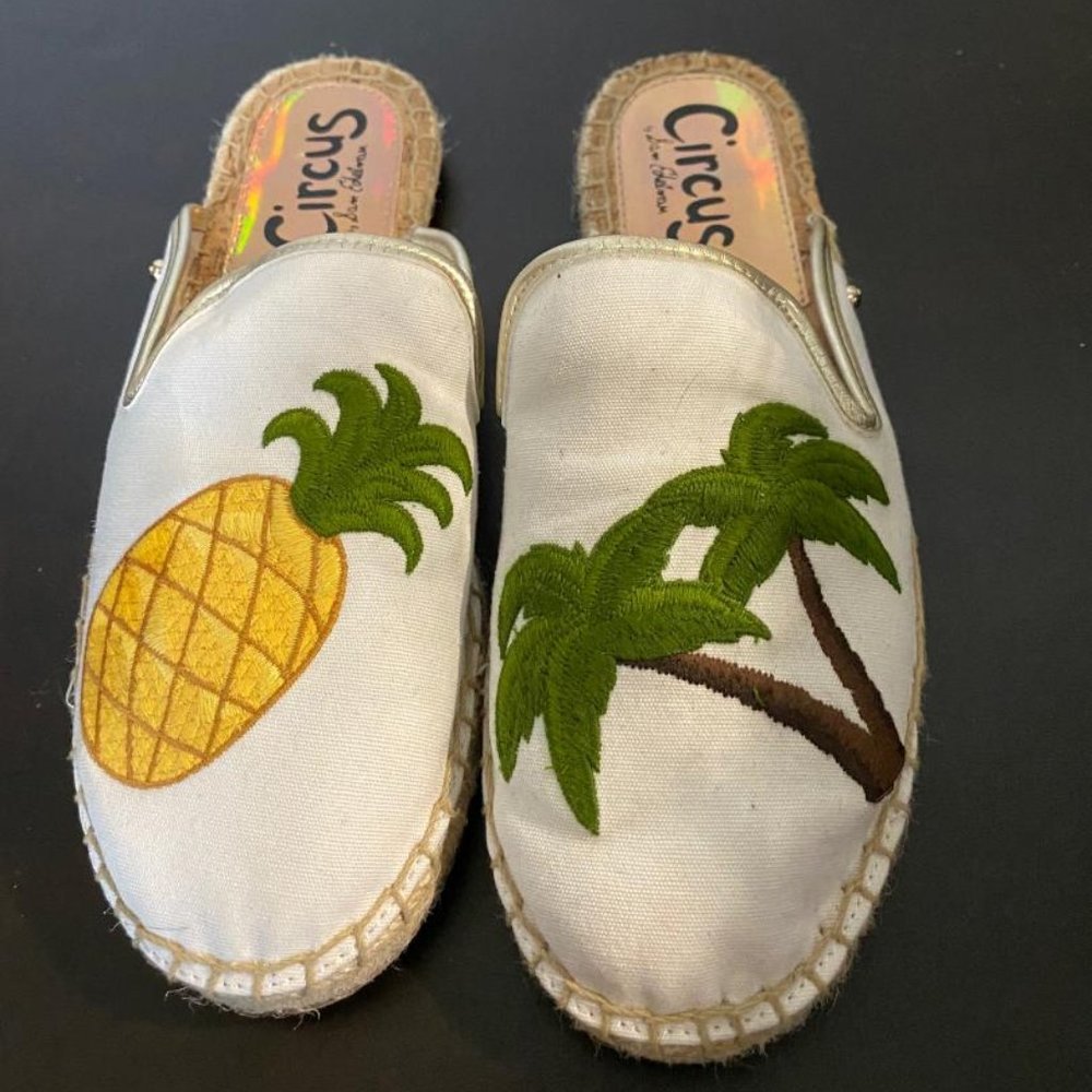 CIRCUS BY SAM EDELMAM SIZE 7
